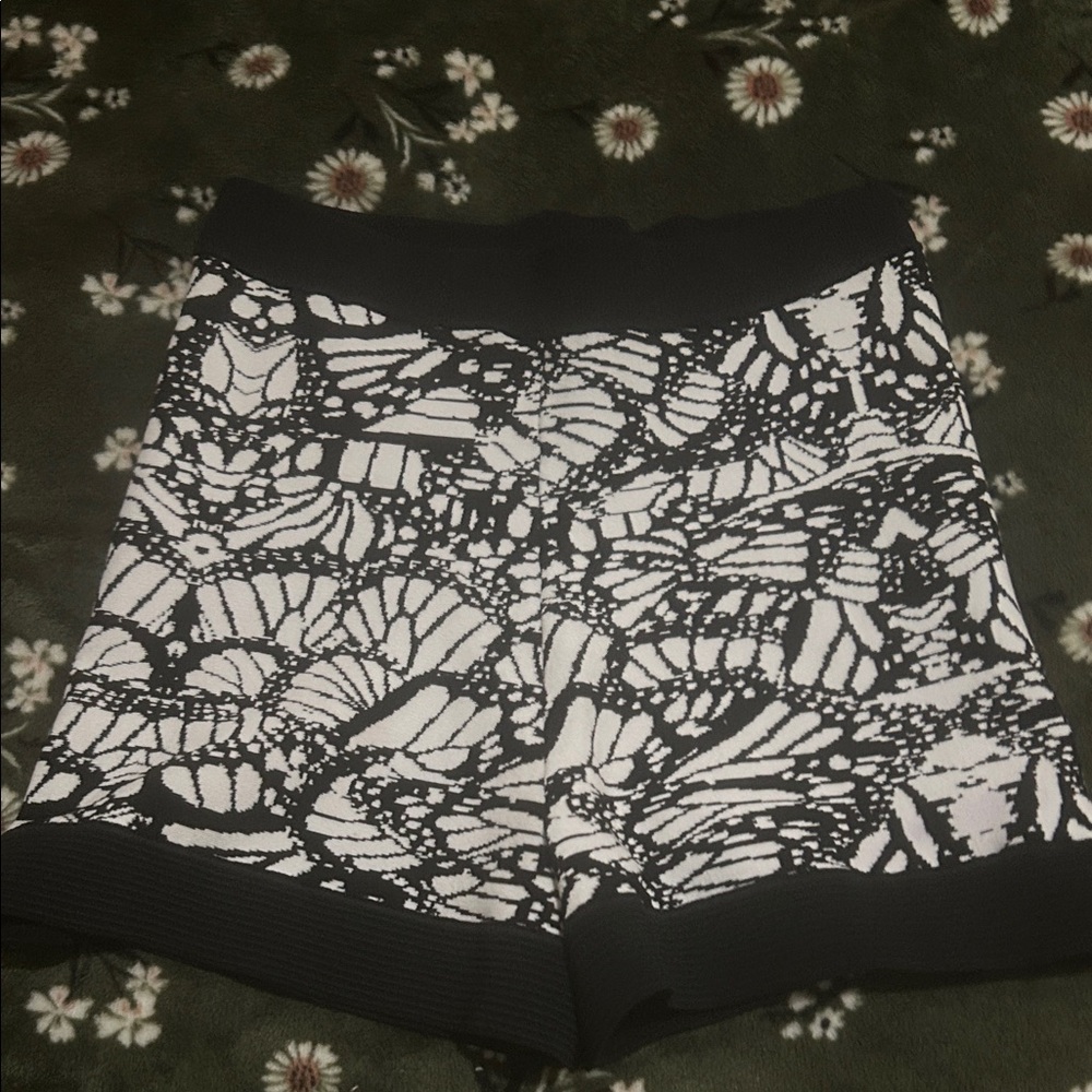 bebe Monochrome High Waist Women's Shorts